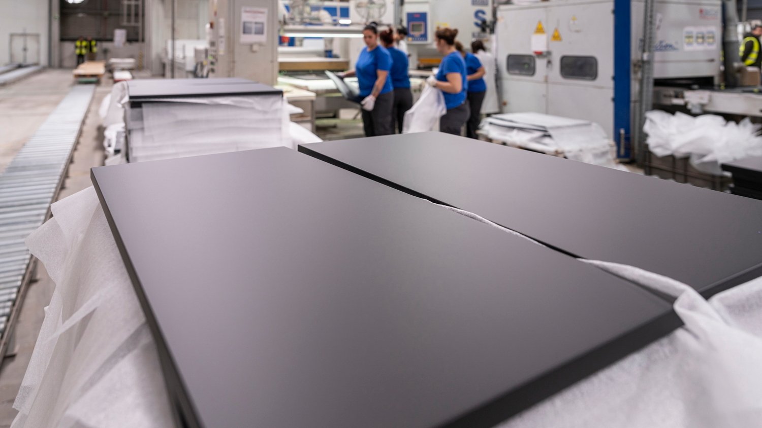 Desicor spray line panels
